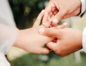 برج الأسد و4 أبراج أخرى تبدأ رحلة الارتباط العاطفى فى ديسمبر 