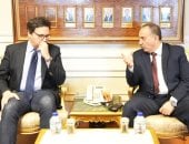 وزير الثقافة يبحث إنشاء دار أوبرا فى أسيوط ويوجه بتوسيع الفعاليات