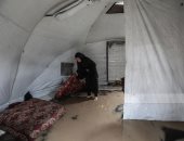 أمطار غزيرة تجتاح مخيمات النازحين فى غزة وسط أوضاع إنسانية خانقة