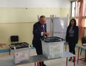 المستشار أحمد البندارى يدلى بصوته فى انتخابات مجلس النواب