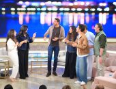 نجوم وصناع فيلم ولنا فى الخيال حب ضيوف معكم.. الليلة