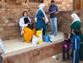 تطعيم 457 ألف طفل فى حملة الحصبة بأسوان بنسبة 81%.. صور