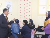 وكيل وزارة التعليم بالجيزة يتفقد مدارس بولاق الدكرور.. صور
