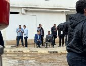 مدير المباحث يتابع إخماد حريق استوديو مصر بالمريوطية.. صور