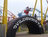 أغرب 5 مدن ملاهى حول العالم.. مستوحاة من مصنع حلويات والمسرح الرومانى