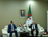 وزير قطاع الأعمال العام يلتقي وزيري الصناعة الصيدلانية والصحة الجزائريين