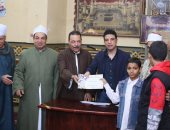 نائب محافظ سوهاج يشهد تكريم حفظة القرآن الكريم في قرية بلصفورة