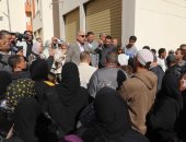 محافظ المنيا يتفقد المرحلة الأولى من عمارات بديل الإيواء بالسلخانة