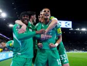 إيفرتون ضد نيوكاسل يونايتد.. "التوفيز" يسقط برباعية فى الدورى الإنجليزى 