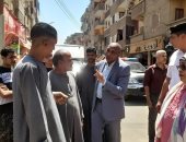 ضبط ومصادرة 127 من الإشغالات فى حملة لشرطة المرافق بحى غرب سوهاج