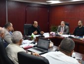 رئيس مياه الجيزة يجتمع بالقطاع التجارى والمتابعة ويشدد على تحسين الخدمات