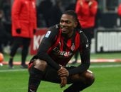 ميلان يفوز على لاتسيو 1-0 ويتصدر ترتيب الدورى الإيطالى مؤقتا.. فيديو