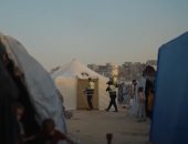 بيت الزكاة ينتهى من تسليم الدفعة الأولى من القافلة الإغاثية الـ12 إلى غزة.. فيديو