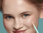 4 خطوات للعناية بمنطقة العينين.. سواء استخدمتِ الكونسيلر أو لا