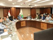 محافظ الجيزة يعقد اللقاء الأسبوعى للاستماع إلى شكاوى المواطنين بالأحياء