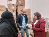 وكيل "صحة الإسماعيلية" تتابع توافر المستلزمات الطبية بمخزن المديرية
