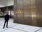 اليوم السابع داخل متحف التاريخ الطبيعى بأبوظبى.. رحلة تمتد عبر 13.8 مليار عام من تاريخ الأرض والكون والحياة.. نيازك نادرة عمرها 7 مليارات سنة وأكبر قطعة من القمر وهياكل ديناصورات أصلية أبرز المقتنيات.. فيديو