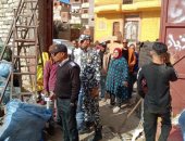 محافظ الإسماعيلية يتابع جهود وحدة تنظيم المخلفات وإزالة أماكن النباشين بالقنطرة غرب