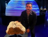 لأول مرة.. أكبر قطعة صخرية من القمر على سطح الأرض.. فيديو