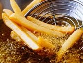 5 حيل لامتصاص الزيت الزائد من الأكل.. سهلة ومش هتأثر على الطعم