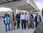 نجل شيخ الأزهر يشارك محافظ الأقصر فى افتتاح موقف سيارات القرنة.. صور