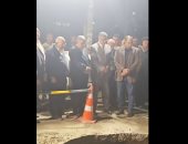 محافظ الجيزة يتفقد أعمال إصلاح الكسر المفاجئ بخط 1000 مم بشارع ربيع الجيزي.. فيديو