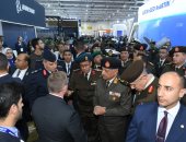 وزير الدفاع ورئيس الأركان يعقدان لقاءات ثنائية مع قادة الوفود العسكرية