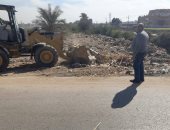 رفع 50 طنا من القمامة والمخلفات والأتربة بـ3 قرى بمركز سوهاج