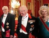 بيرة وكرة ورسالة مفاجئة.. ماذا حدث فى مأدبة الملك تشارلز لرئيس ألمانيا؟