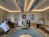 وزير الطيران يبحث مع رئيس أبوظبى للطيران أفاق أوسع من التعاون المصرى - الإماراتى