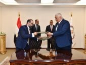 وزير الدولة للإنتاج الحربى يشهد مراسم توقيع عقود تعاون مشترك فى المجال العسكري