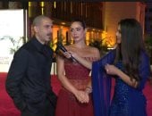 محمد فراج بـ لوك مسلسله الجديد بصحبة بسنت شوقى فى مهرجان البحر الأحمر