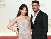 محمد سامى ومى عمر وشقيقته ريم سامى على ريد كاربت مهرجان البحر الأحمر