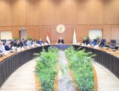 أيمن عاشور: الرئيس السيسي يولي اهتماما خاصا بالبعثات لتعزيز البحث العلمى