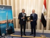 وزير السياحة والآثار يبحث زيادة التدفقات السياحية من السوق الأمريكي إلى مصر