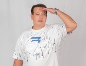 طارق عبد الحليم يطرح أحدث أغانيه بعنوان "انتوا مين"