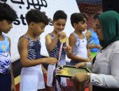 مدرسة الشهيد إيهاب مرسي تكرم إلياس حجاج لحصوله على بطولة الجمهورية للجمباز.. فيديو وصور