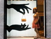 سباق استحواذات عالم الموضة.. كيف تبنى العلامات العالمية إمبراطورياتها التجارية؟