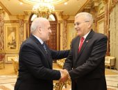 رئيس هيئة النيابة الإدارية يهنئ رئيس مجلس الشيوخ بمنصبه