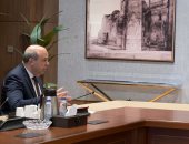 رئيس الوزراء يتابع مع وزير الطيران عددا من ملفات العمل