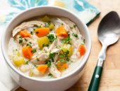 طريقة عمل 4 وصفات لشوربة الفراخ.. حلوة ولذيذة وبتدفي