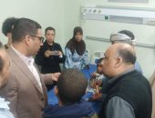 نائب محافظ الأقصر يزور أسرة مصابي وضحايا انهيار منزل الدير بمستشفى طيبة.. صور