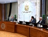 رئيس الوزراء يتابع زيادة الخدمات والأنشطة بالمحافظات الحدودية