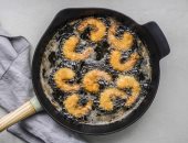 4 حلول للقلى بطريقة ذكية.. تقلل وقت الطهى واستهلاك الزيت