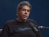 عمر متولى ينعى والدته ويطالب الجمهور بالدعاء لها