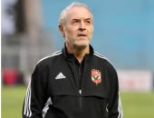 أسماء أبرز الراحلين والصفقات الجديدة للأهلى بعد اجتماع توروب والإدارة.. فيديو