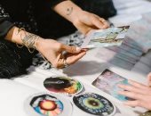 درس مهم تتعلمه فى عام 2026.. اعرفه حسب برجك الفلكى