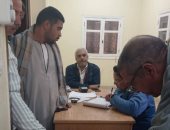 توزيع الأسمدة الزراعية بمركزى طما وسوهاج على المزارعين وفقاً للحيازات