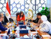 منال عوض: تشكيل لجنة عليا لمراجعة معدلات التعويض عن التدهور البيئى للحوادث