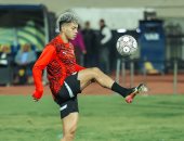 الأهلى يعاقب إمام عاشور بغرامة 1.5 مليون جنيه وإيقافه أسبوعين وتدريبات منفردة